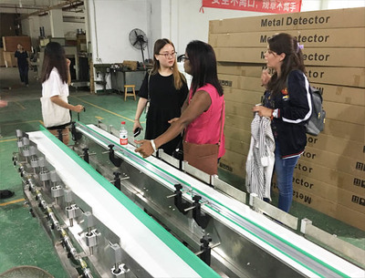 外國客戶參觀指導(dǎo) 矩正公司喜迎外賓來訪，深化代理代辦合作